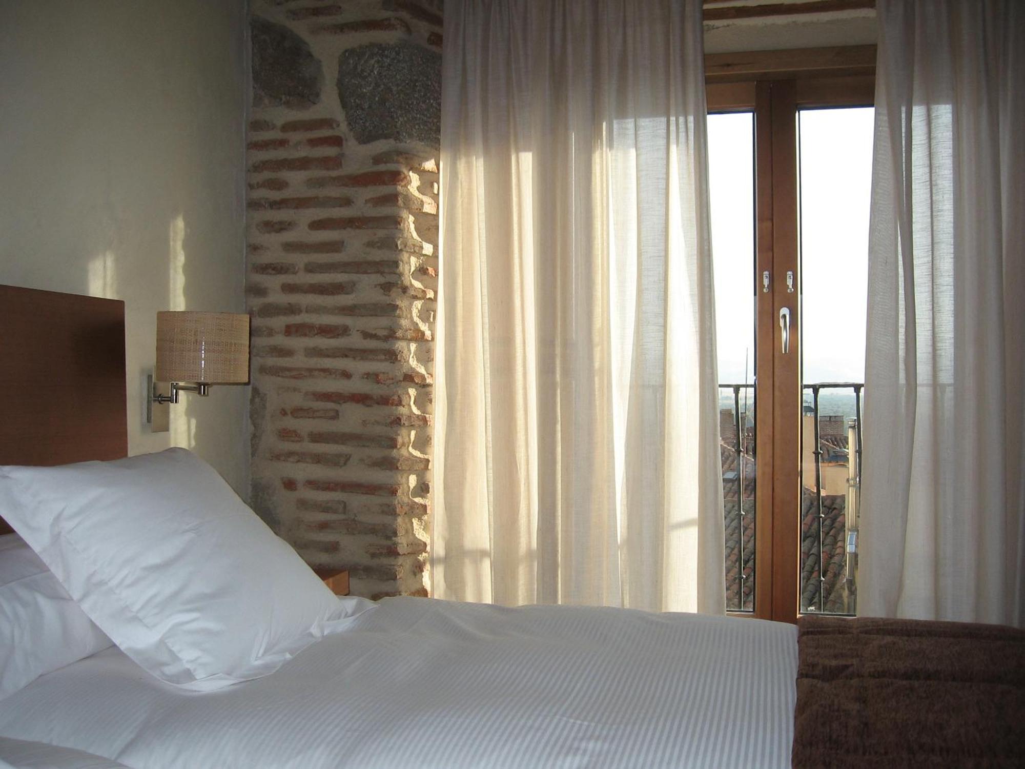 Habitación Doble con vistas a la montaña